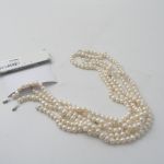 393 4403 Pärlhalsband